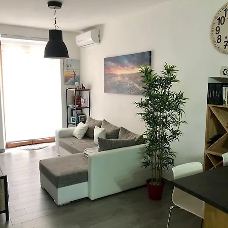 Апартаменты Inner History House Кальяри