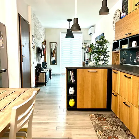 아파트 Inner History House 칼리아리